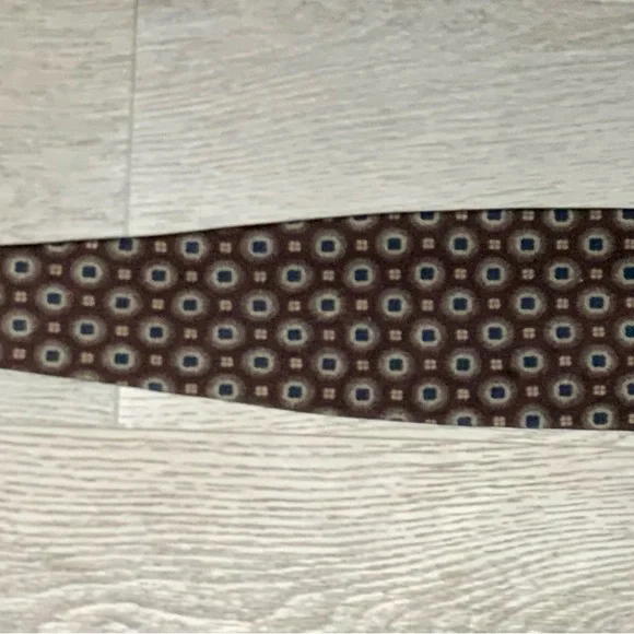 Giorgio Armani 100% Silk Men’s Tie - Picture 3 of 3